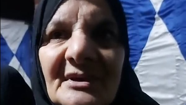 والدة الممرضة الشهيدة