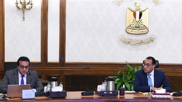 رئيس الوزراء ووزير