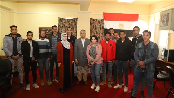 وزير القوى العاملة