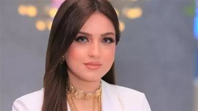 ياسمين عز بعد شائعة وقف برنامجها: بدل ما تدفعوا للصفحات تقول إيقاف طلعوا الفلوس صدقة | بث مباشر 