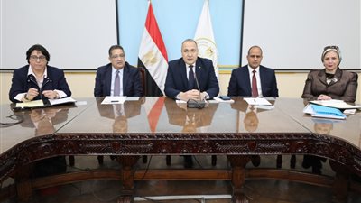 التعليم تعقد اجتماعًا مع مديري المدارس الرسمية الدولية على مستوى الجمهورية