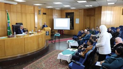 محافظ المنيا يترأس اجتماع المجلس الإقليمي للسكان ويناقش عددا من المؤشرات السكانية