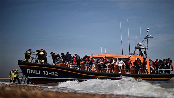 فرق إنقاذ بحرية