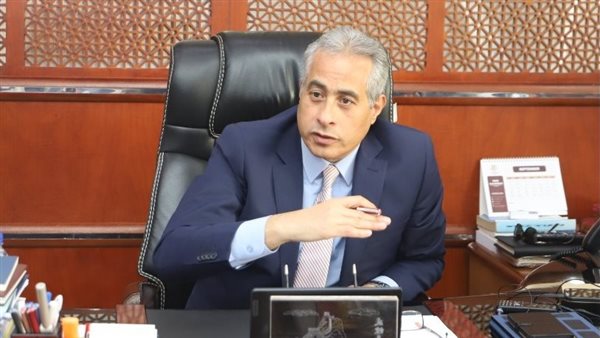 وزير القوى العاملة