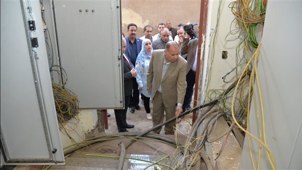 محافظ أسيوط يتفقد