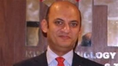 عميد صيدلة حلوان: انتهينا من تصحيح امتحانات الترم الأول.. وإعلان النتائج قريبًا