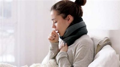  ألم الصدر أثناء العطس ينذر بخطر الإصابة بالتهابات الجنبة.. تعرف على الأسباب