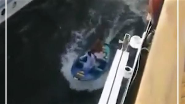 دهس باخرتين لمركب