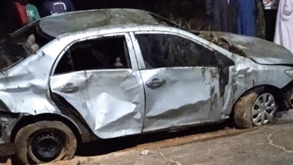 سقوط سيارة ملاكي