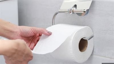 الإفتاء: يجوز شرعًا الاستنجاء بالمناديل الورقية والورق النشَّاف من البول أو الغائط