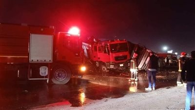 انقلاب تريلا محملة بالرمال على صحراوي الإسكندرية