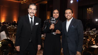  تكريم القاهرة 24 كأفضل موقع اخباري في 2022 وسط حضور نجوم الفن والأغنية ومشاهير الإعلام بمهرجان 