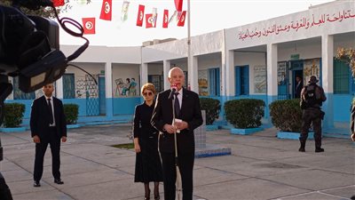 انطلاق الانتخابات التشريعية بتونس.. والرئيس قيس سعيد يدلي بصوته