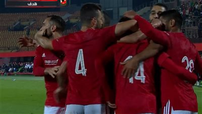 محمد شريف يقود تشكيل الأهلي المتوقع أمام فاركو في الدوري الممتاز