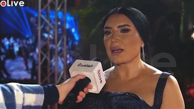 وسعوا الدايرة علشان الدنيا تمشي.. عبير صبري تناشد المنتجين: فنانيين كبار عايزين يشتغلوا وقاعدين في بيوتهم