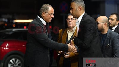 المنتج محمد السعدي والمهندس حسام صالح يقدمان واجب العزاء في والدة الكاتب الصحفي محمود المملوك