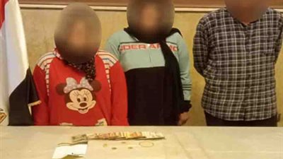 القبض على خادمة استعانت بصديقتها لسرقة مشغولات ذهبية من شقة بعين شمس