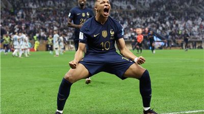 رغم خسارة اللقاب.. مبابي يحطم العديد من الأرقام القياسية في كأس العالم 