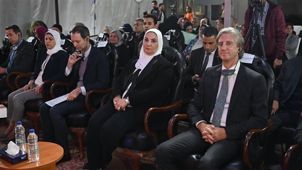 نيفين القباج وزيرة