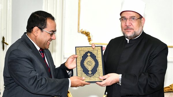 وزير الأوقاف ورئيس