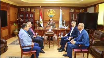 محافظ كفر الشيخ: إقامة مكتبة عامة للتشجيع على التنمية والاستفادة من المواد الثقافية والتعليمية