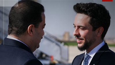ولي عهد الأردن يستقبل رئيس وزراء العراق للمشاركة في قمة بغداد 2