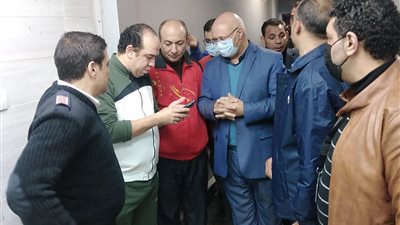 رئيس جامعة بنها يتفقد المستشفى الجامعي للاطمئنان على الخدمة الصحية