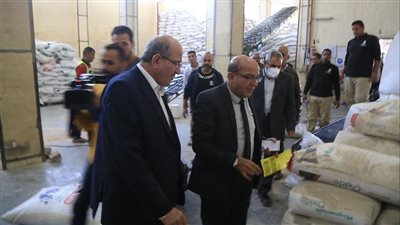 جولة مفاجئة لمفتشي الزراعة والتموين على مصانع الأعلاف.. وإحالة أصحاب شركة ذرة للنيابة العامة