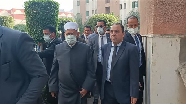 شيخ الأزهر يفاجئ