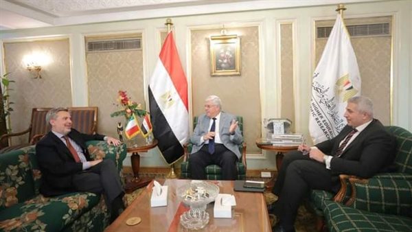 جانب من الزيارة 