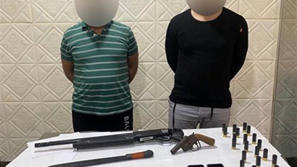 المتهمين والمضبوطات