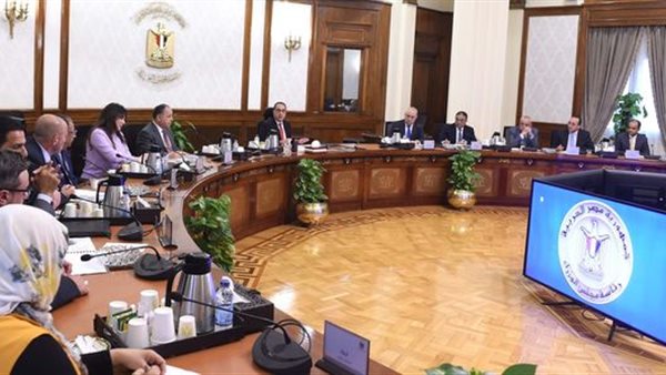 اجتماع الدكتور مصطفى