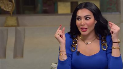 ميرهان حسين: تقليدي للفنانين قريب من فن الكاريكاتير.. وكورنا جت لمصلحتي