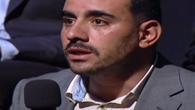 معاناة أرمل| حرمان أب من نجله بعد وفاة الزوجة: لو ابني قدامي مش هعرفه.. ده ابتلاء من ربنا