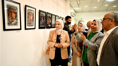 تصورات طباعية.. معرض فني لطلاب تربية فنية حلوان | صور 