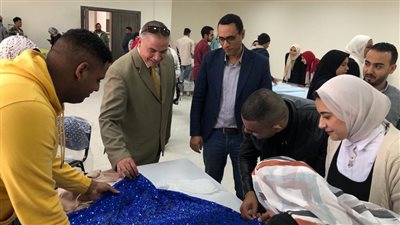أزياء كاجوال وفساتين بلمسات فرعونية.. مواهب طلاب جامعة سمنود التكنولوجية
