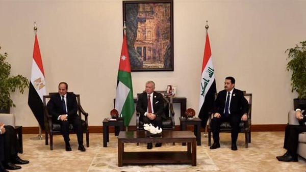 قمة ثلاثية بين مصر