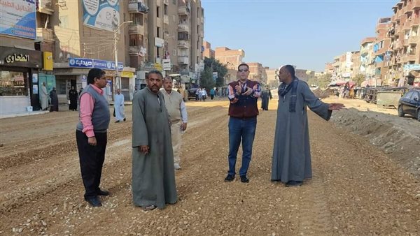 جانب من أعمال رصف