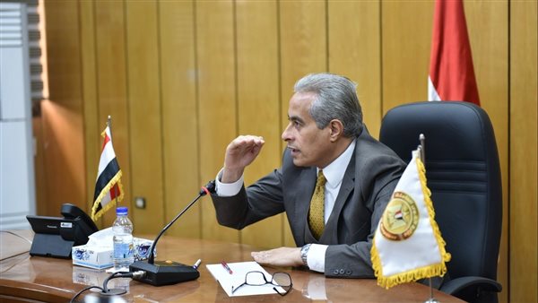 وزير القوى العاملة