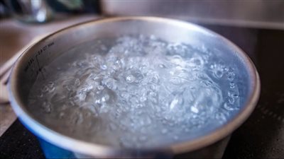 احذر.. غليان الماء أكثر من مرة يصيبك بأمراض خطيرة