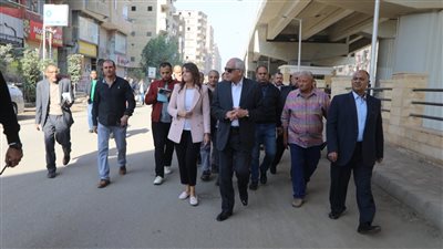 محافظ الجيزة يتفقد محال شباب الخريجين أسفل الدائري ويوجه برفع كفاءة الطرق الموازية لمحور الفريق كمال عامر