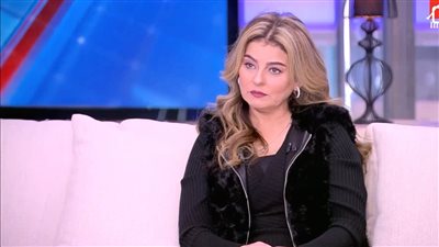 فتاة إعلانات التسعينيات.. نسرينا تكشف حقيقة تعرضها للاعتداء بـ مياه النار