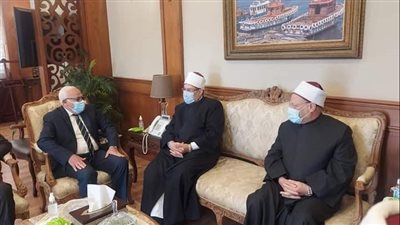 اليوم.. وزير الأوقاف ومفتي الجمهورية يؤديان صلاة الجمعة ببورسعيد