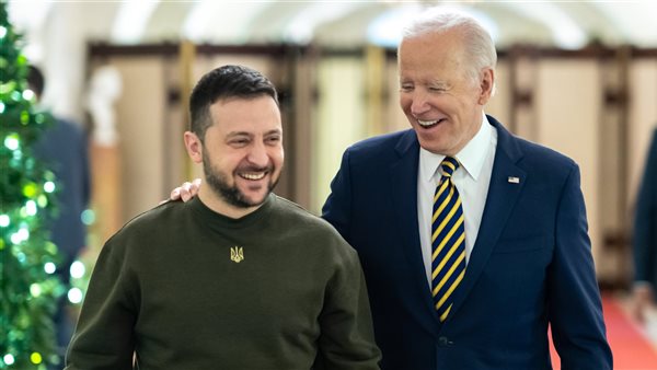 بايدن وزيلينسكي في
