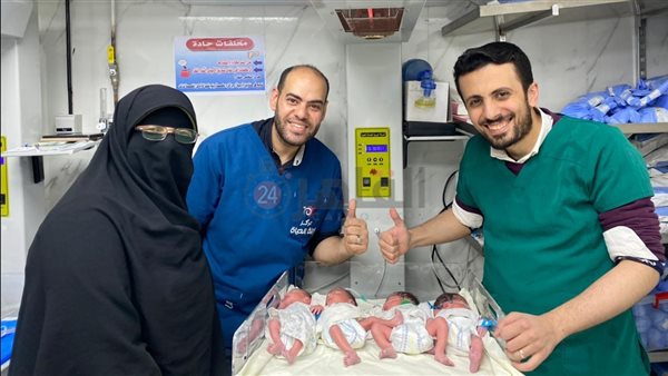 سيدة تضع 4 ذكور توأم
