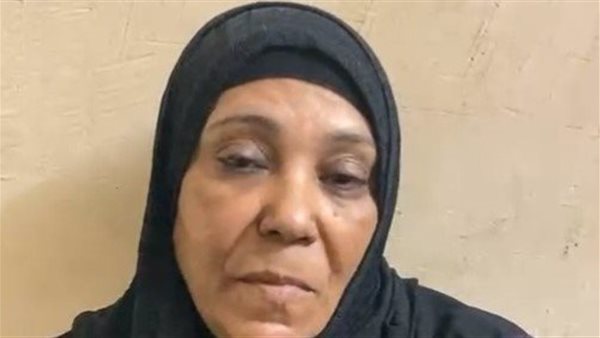 والده الشاب ضحية