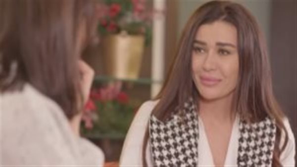 نادين الرأسي