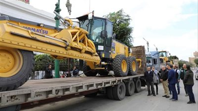 محافظ المنيا: دعم منظومة النظافة في جميع المراكز بمعدات وأدوات جديدة 