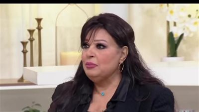 فيفي عبده: بنتي خريجة جامعة أمريكية ومتعرفش عربي.. وخدت عين قعدتني 3 سنين