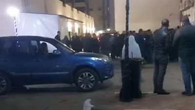 الحزن يسيطر على أسرة الإعلامي سيد موسى أثناء انتظار تسلم جثمانه ببورسعيد | بث مباشر